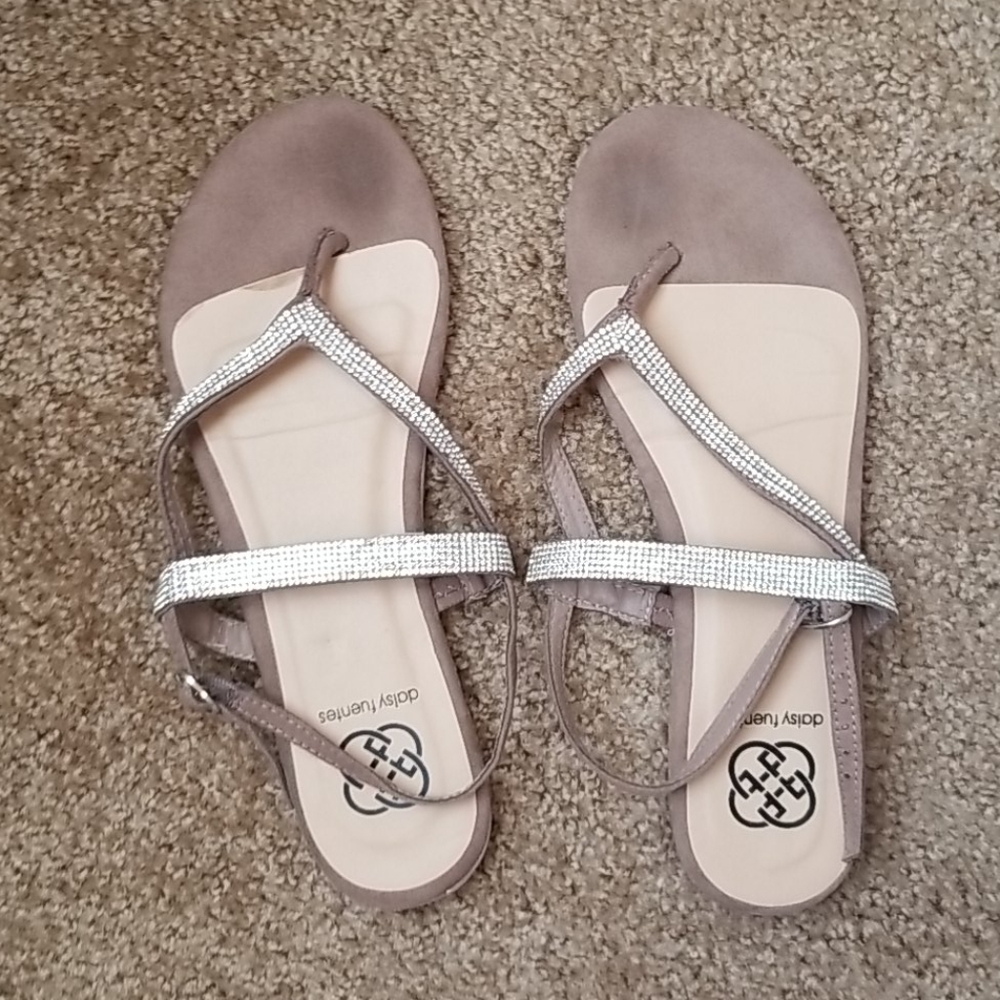 Daisy Fuentes sparkly sandals